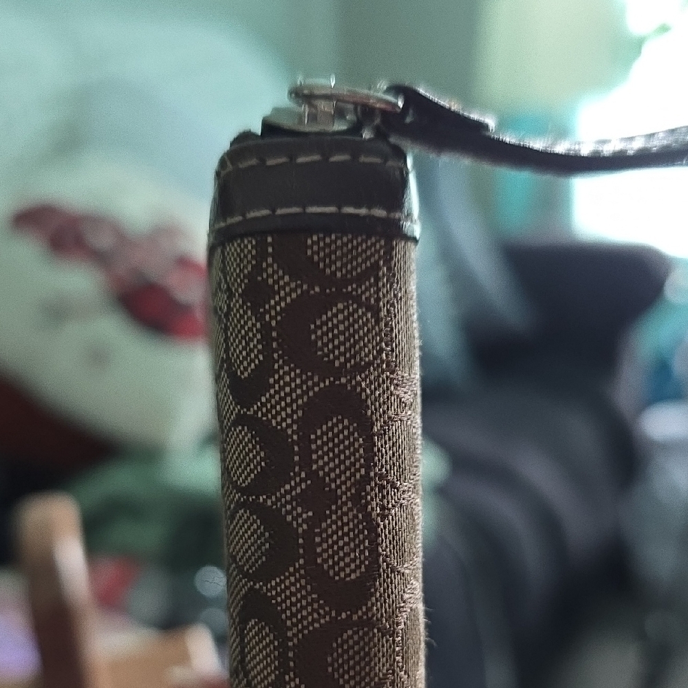 Coach Signature Brown Zip Wallet - Picture 4 of 10